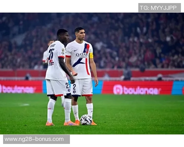 西甲激战巴黎圣日耳曼与利物浦战成平局神扑瞬间引发转会热议