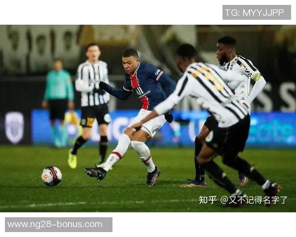 足总杯精彩对决巴黎圣日耳曼逆转莱比锡全场沸腾赛后点评