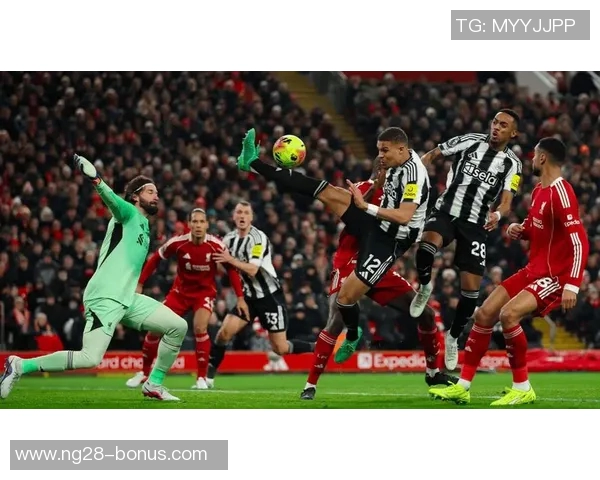 英超激情对决巴黎圣日耳曼逆转多特蒙德红牌事件引发全场热议与转会传闻